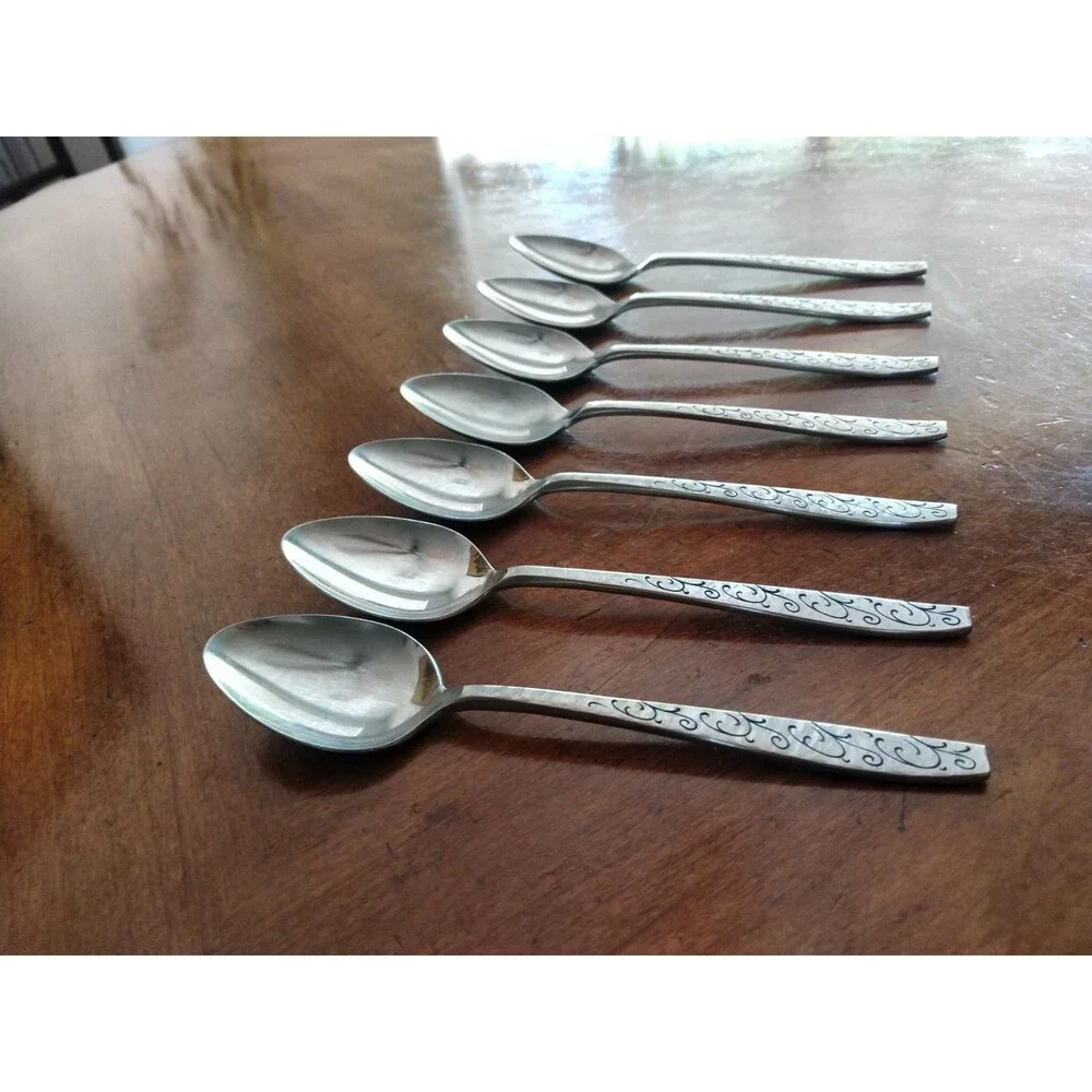 Vtg Lot 7 Dinner Spoons Stainless Grand Prix Florentine Black Swirl Design Japan